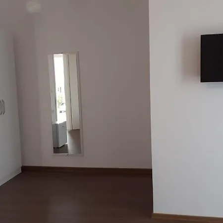 Enia's & Apartment *