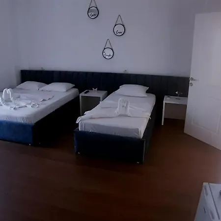 Enia's & Apartment *