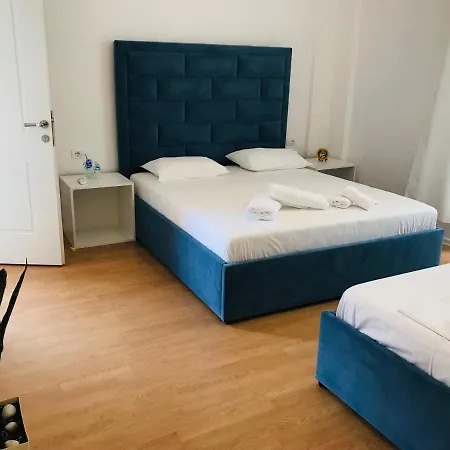Apartment Enia's & *