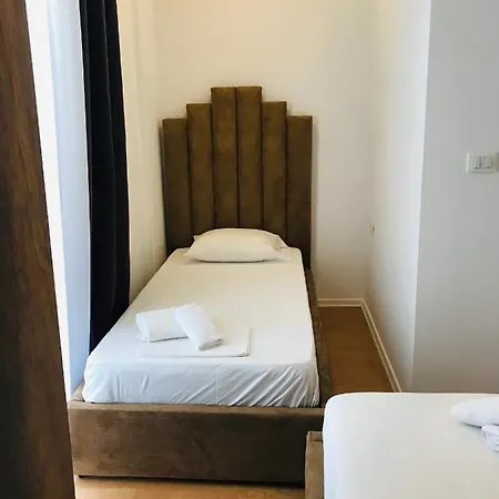 Enia's & Apartment Sarande